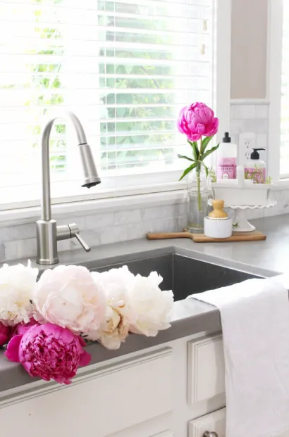 How to Avoid Clutter on Kitchen Counters